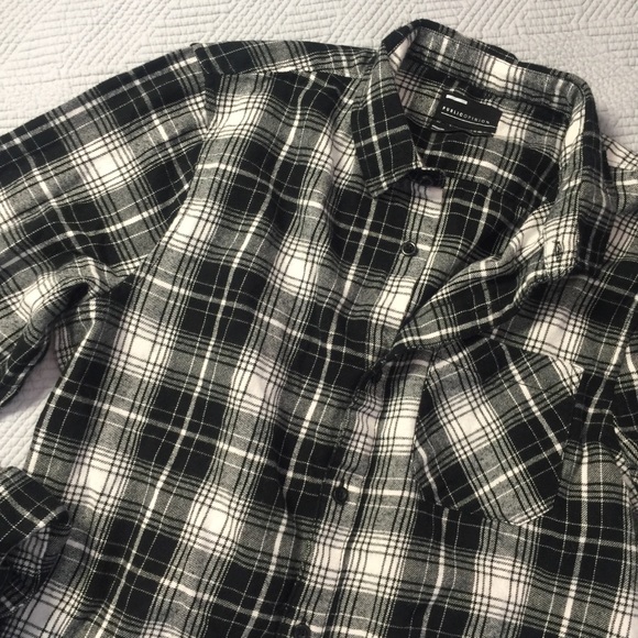 3 for $25 Black and white Flannel - Picture 2 of 4